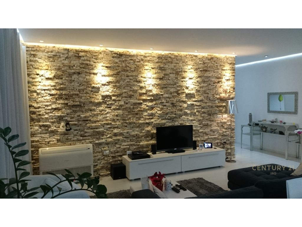 Foto e Apartment në shitje Rruga Barrikadave, Galeria, Tiranë