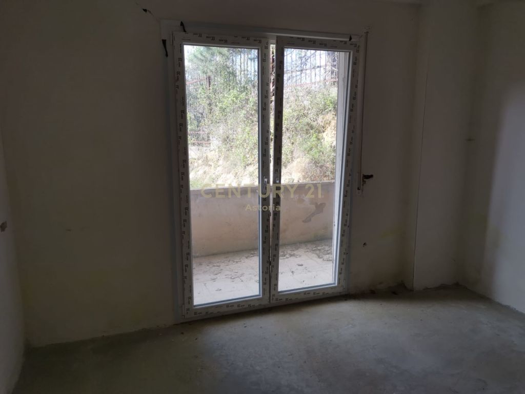 Foto e Apartment në shitje kopshti zologjike, rruga peti, Tiranë