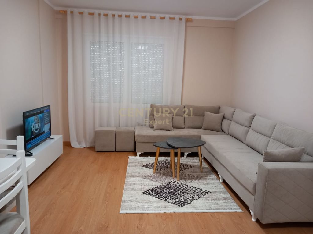Foto e Apartment me qëra Astiri, Tiranë