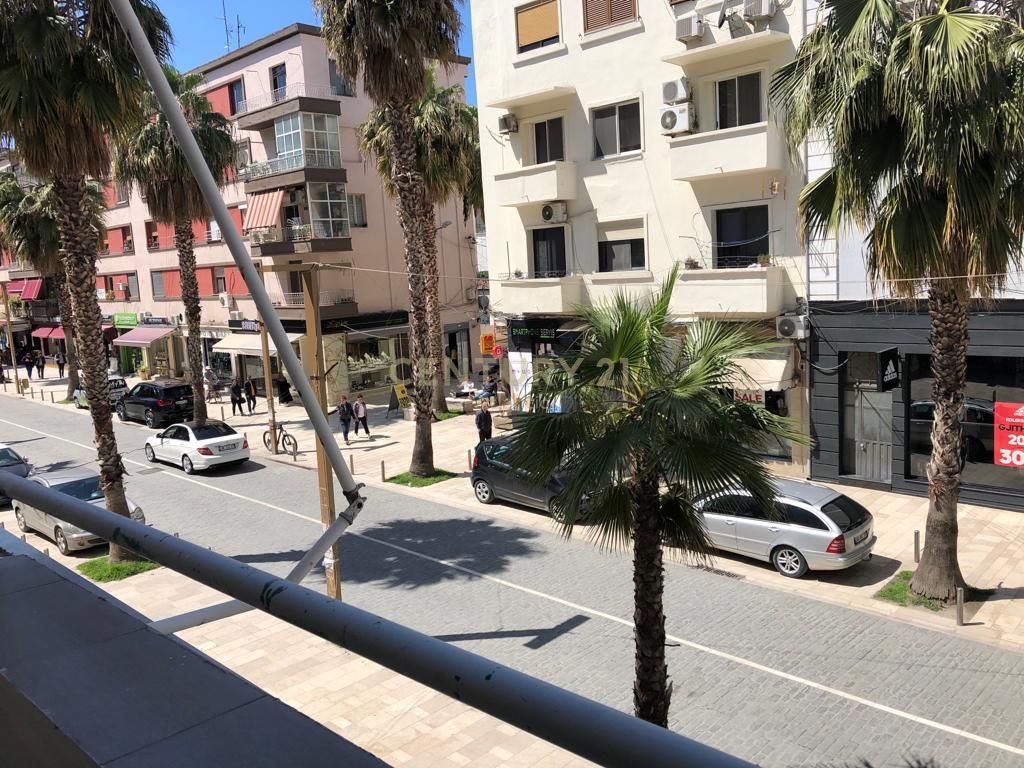 Foto e Apartment me qëra Bulevardi kryesor, Durrës