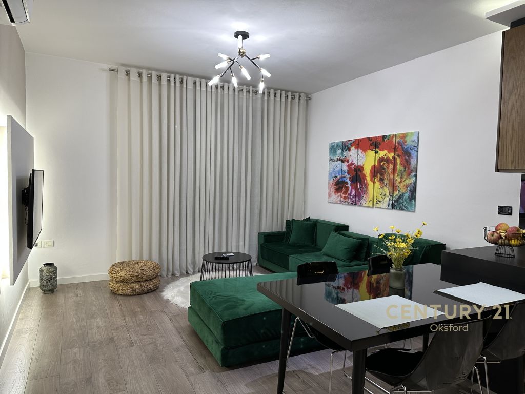 Foto e Apartment me qëra Komuna e Parisit, Tiranë