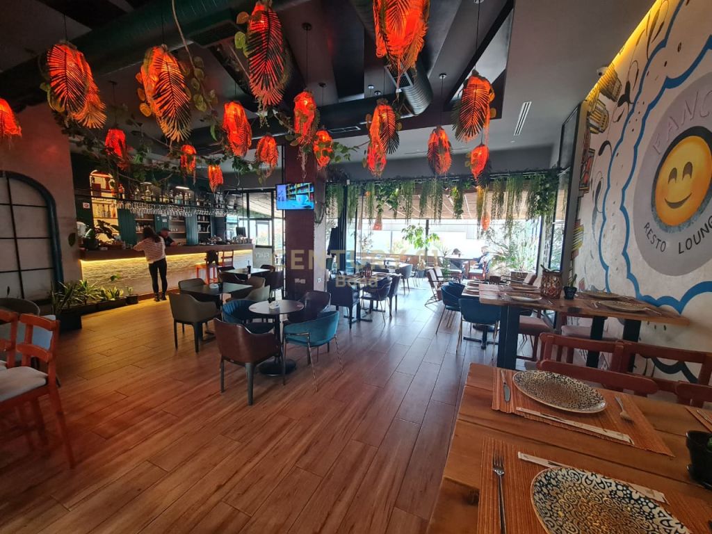 Foto e Bar and Restaurants në shitje 21 Dhjetori, Tiranë