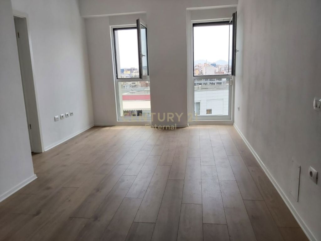 Foto e Apartment në shitje rruga siri kodra , Tiranë