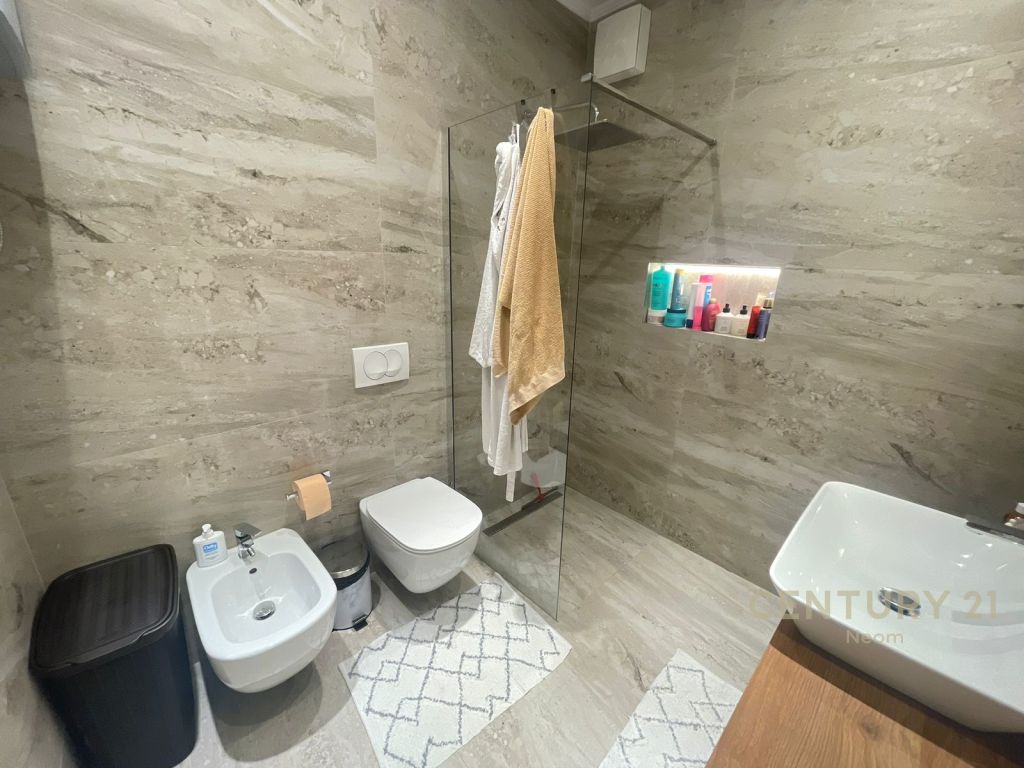 Foto e Apartment në shitje rruga liqeni i thate , Tiranë