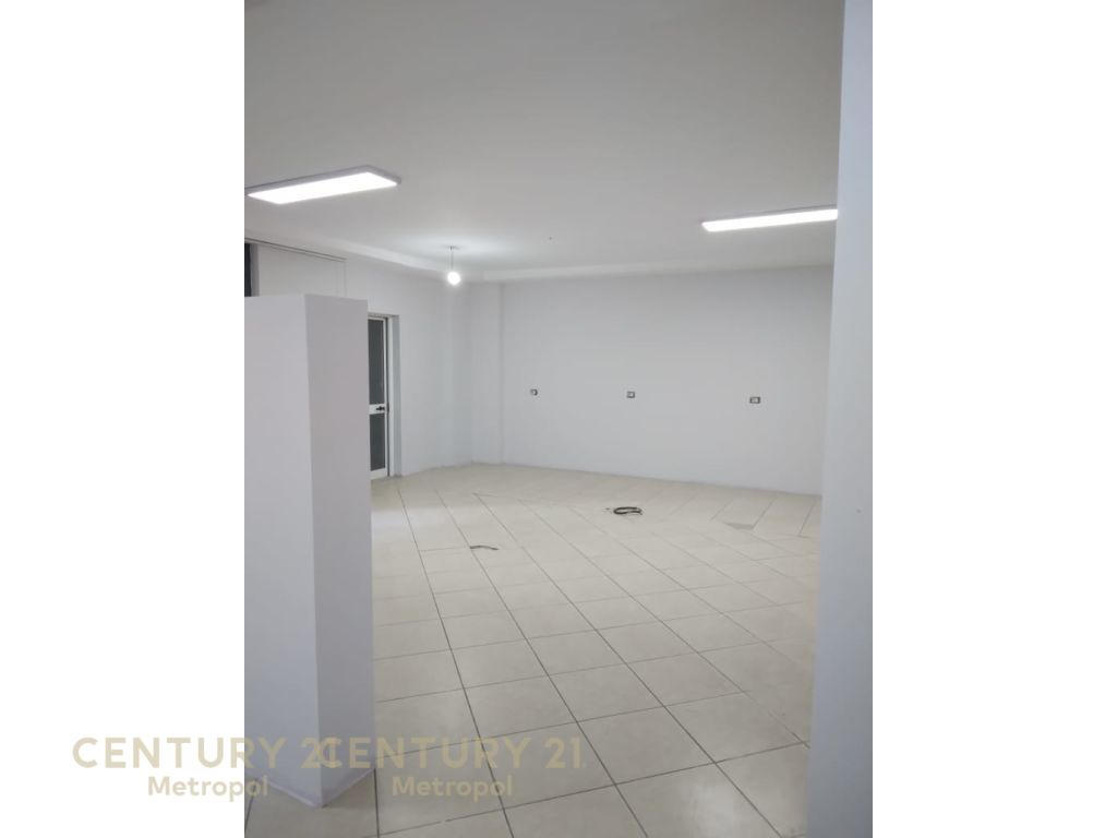 Stadiumi Qemal Stafa - photos