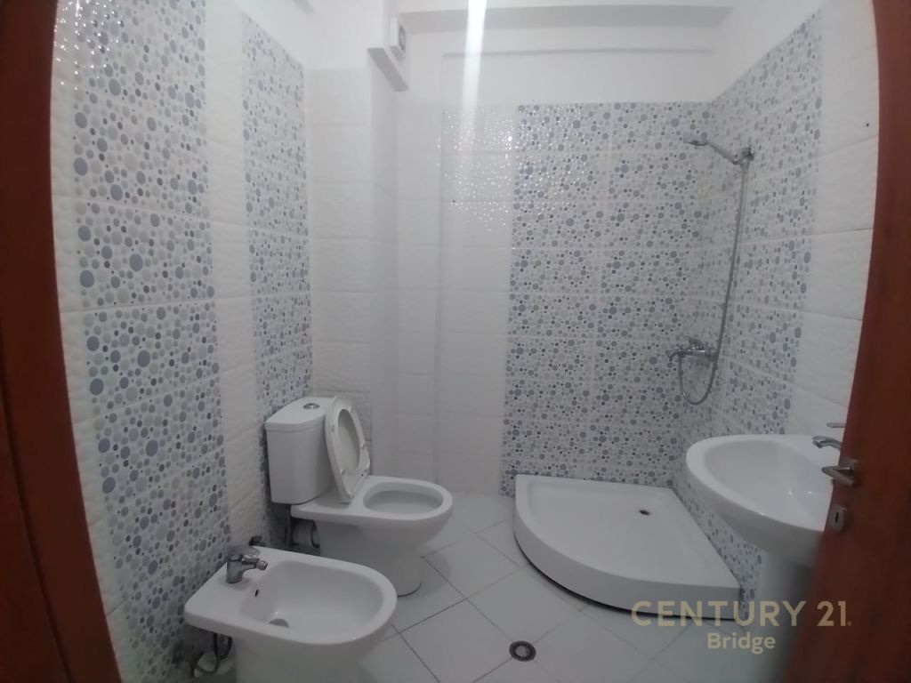 Foto e Apartment në shitje rruga liqeni i thate , Tiranë