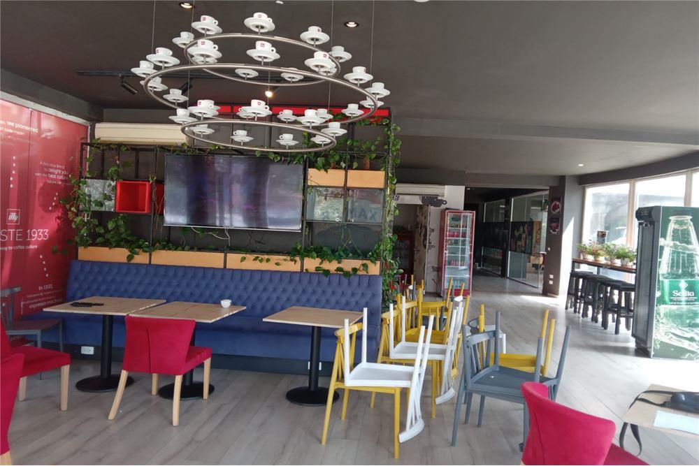 Foto e Bar and Restaurants me qëra Rruga e Trendafilave, Rezidenca Kodra e Diellit, Tiranë