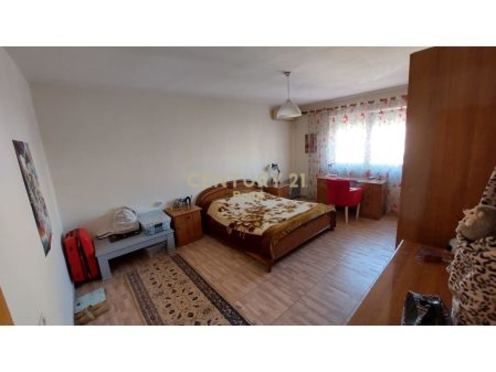 Foto e Apartment me qëra rruga pazari i ri , Tiranë