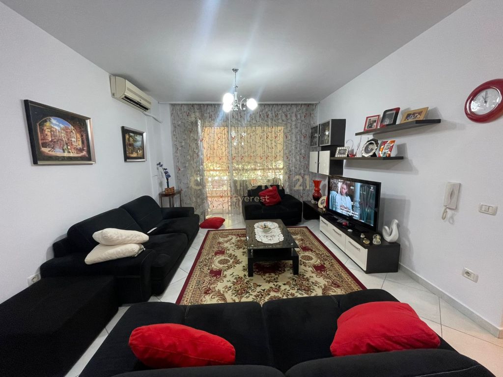 Foto e Apartment në shitje liqeni i Thate, Tiranë