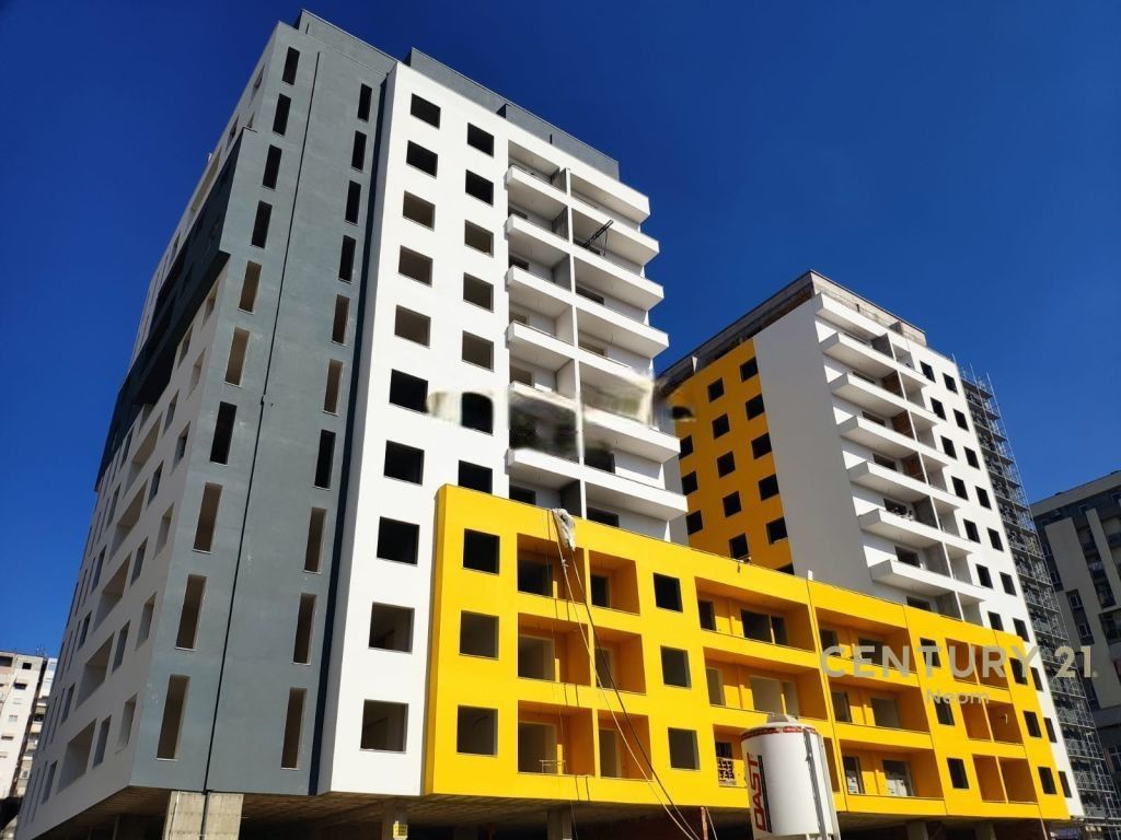 Foto e Apartment në shitje Fusha e Aviacionit , Benjamin Kruta, Tiranë