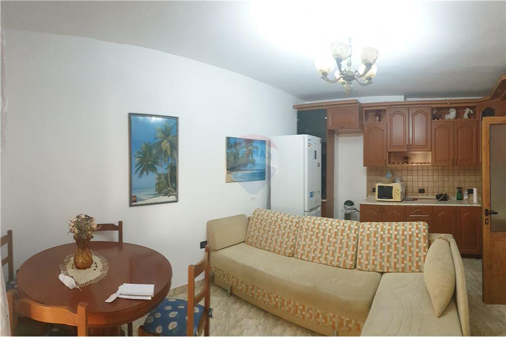 Foto e Apartment në shitje L:29, Nentori, Fier