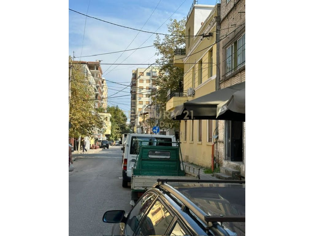 Foto e Ambient biznesi në shitje Rruga Hajdar Dushi, Prane ish rajonit, Durrës