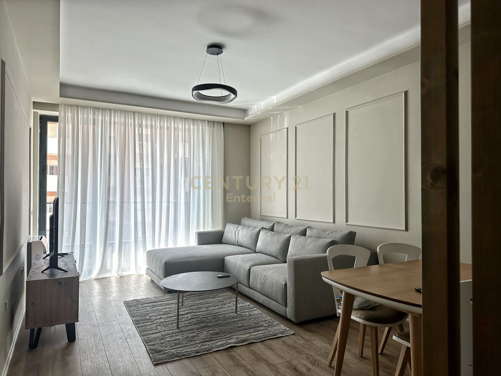 Foto e Apartment në shitje Komuna e Parisit, Kompleksi Olimpik, Tiranë