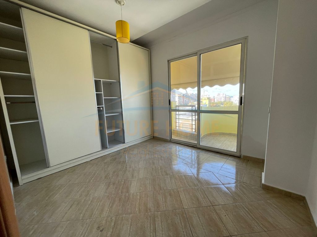 Foto e Apartment në shitje Rruga "Dritan Hoxha", tirane, Tiranë