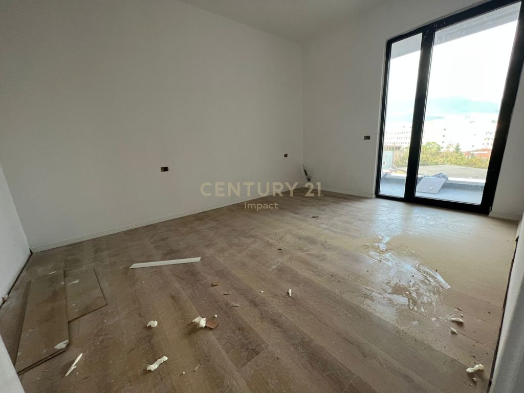 Foto e Apartment me qëra rruga dibres, Tiranë