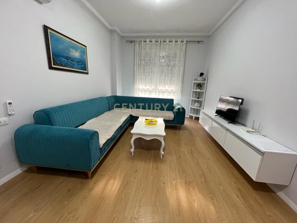 Foto e Apartment me qëra rruga 5 maj, Tiranë