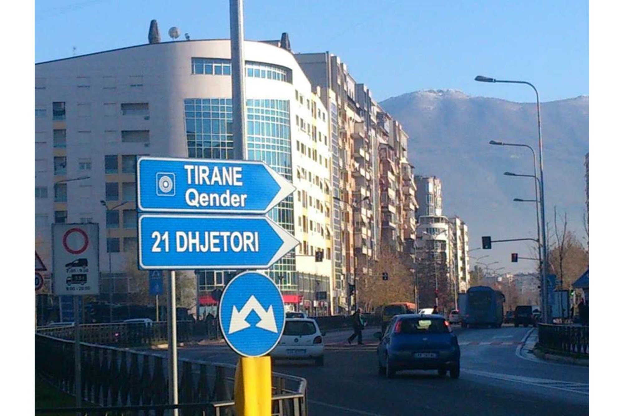 Foto e Apartment me qëra Rruga e Kavajes, tirane, Tiranë