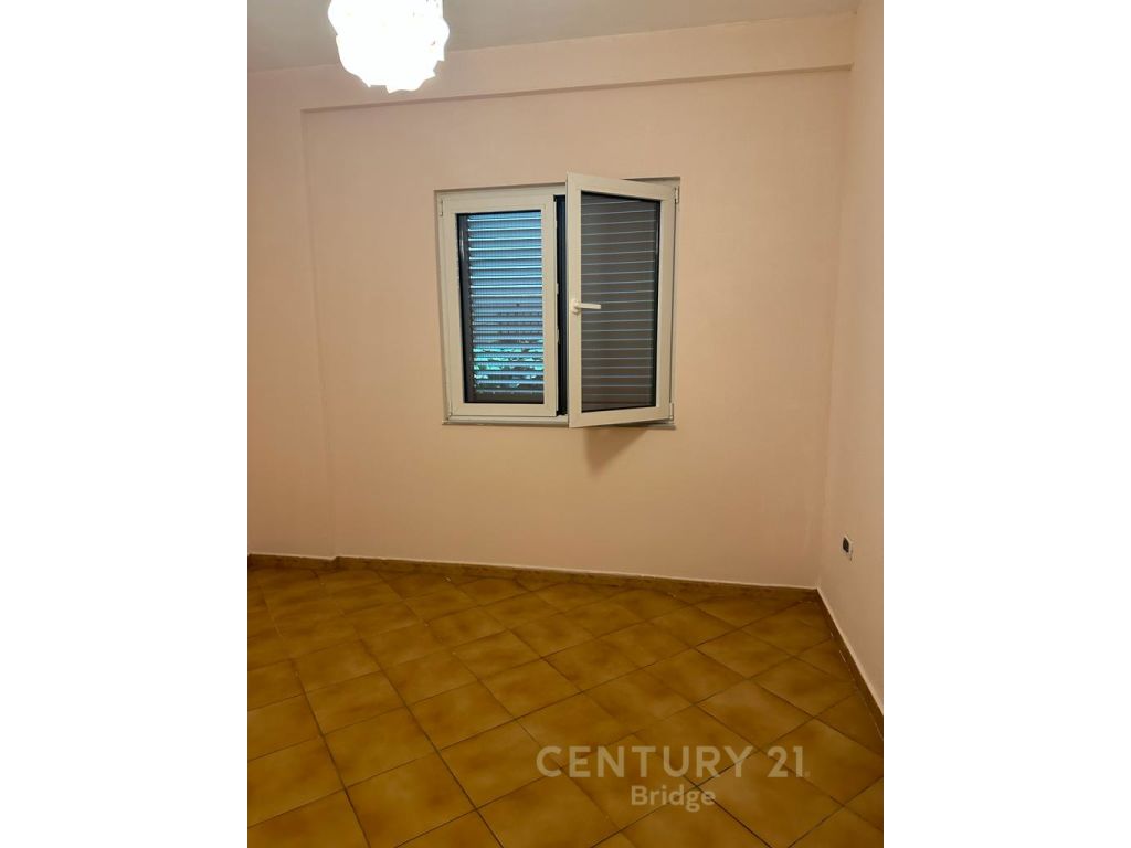 Foto e Apartment në shitje rruga komuna e parisit, rruga komuna parisit, Tiranë