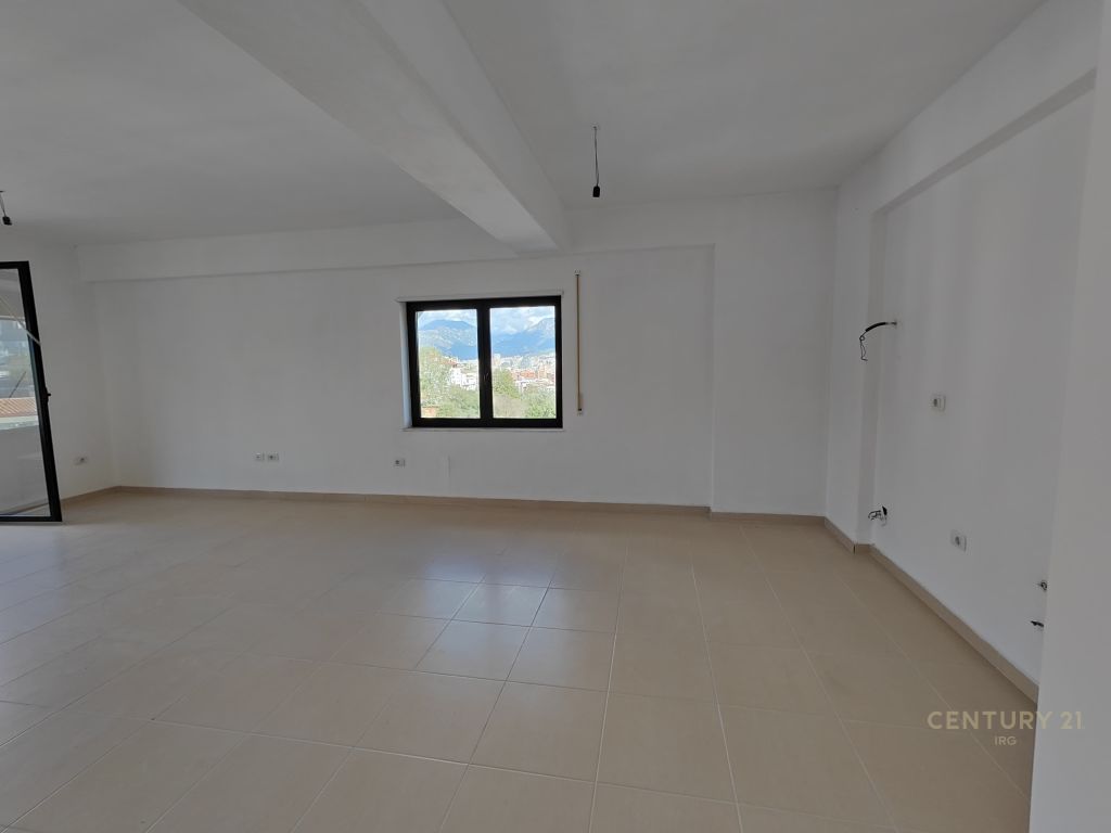 Foto e Apartment në shitje rruga kodra e diellit, Tiranë