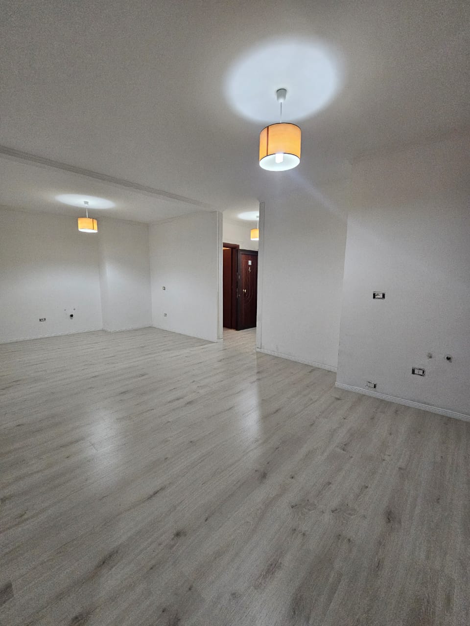 Foto e Apartment në shitje Prane Grand Gallery ,Yzberisht, tirane, Tiranë