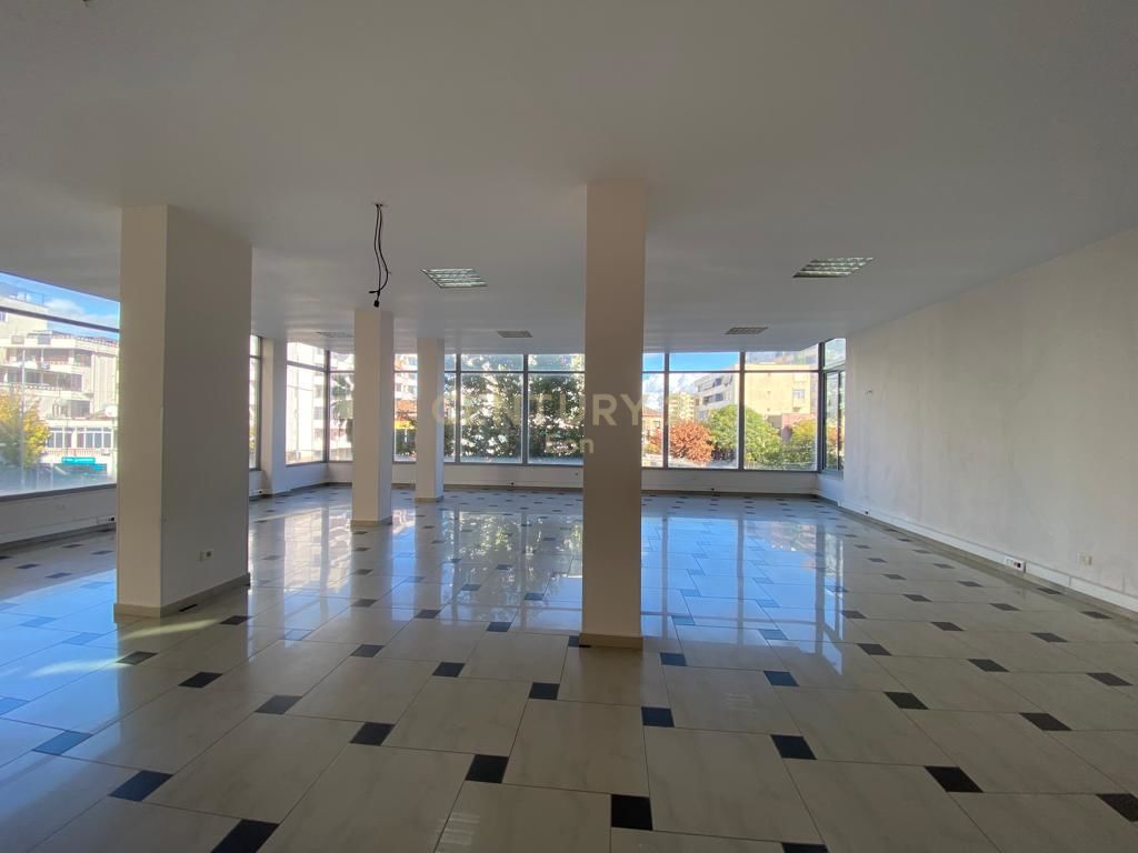 Foto e Ambient biznesi me qëra Plazh Hekurudha, Durrës