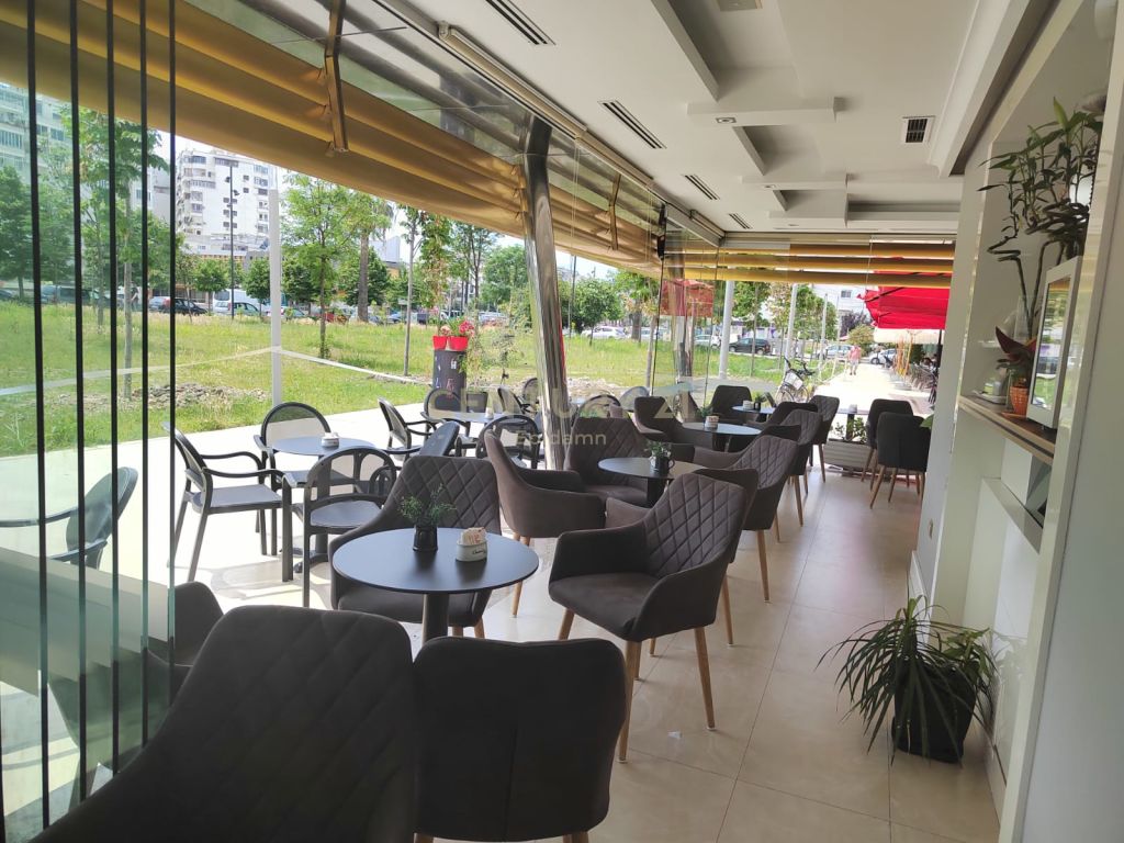 Foto e Bar and Restaurants me qëra Ujësjellës Kanalizime, Durrës