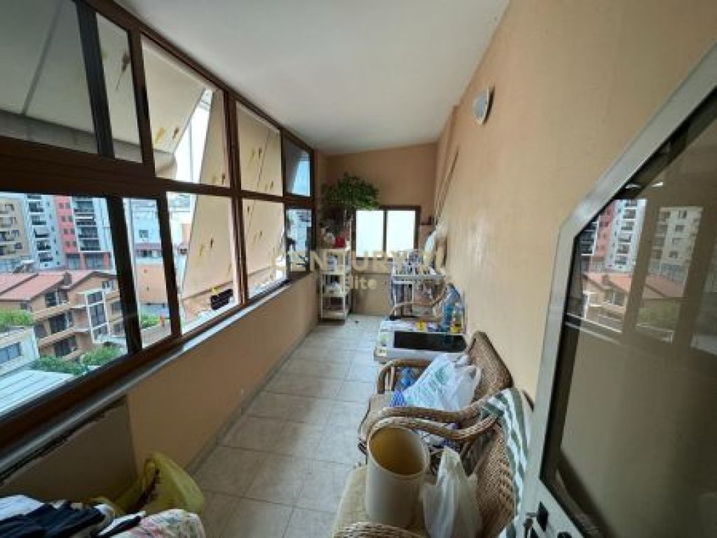 Foto e Apartment në shitje rruga komuna e parisit, Tiranë