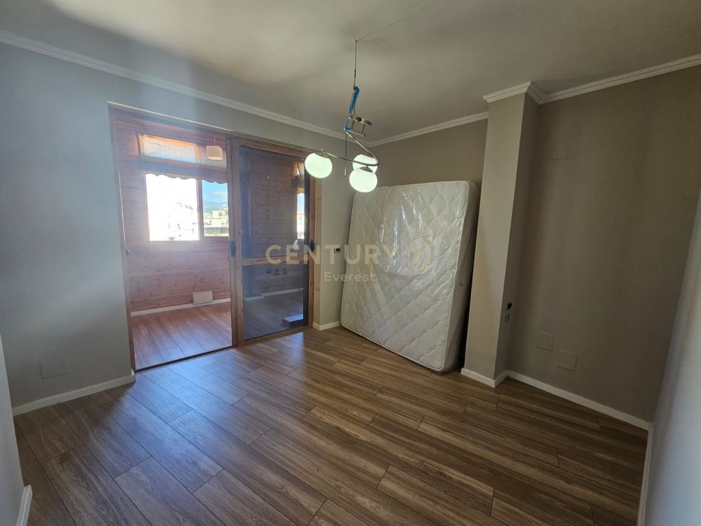 Foto e Apartment në shitje rruga myslym shyri, Tiranë