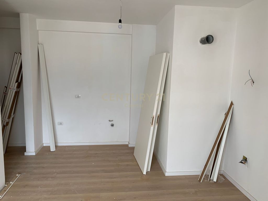 Foto e Apartment në shitje rruga benjamin kruta, Tiranë