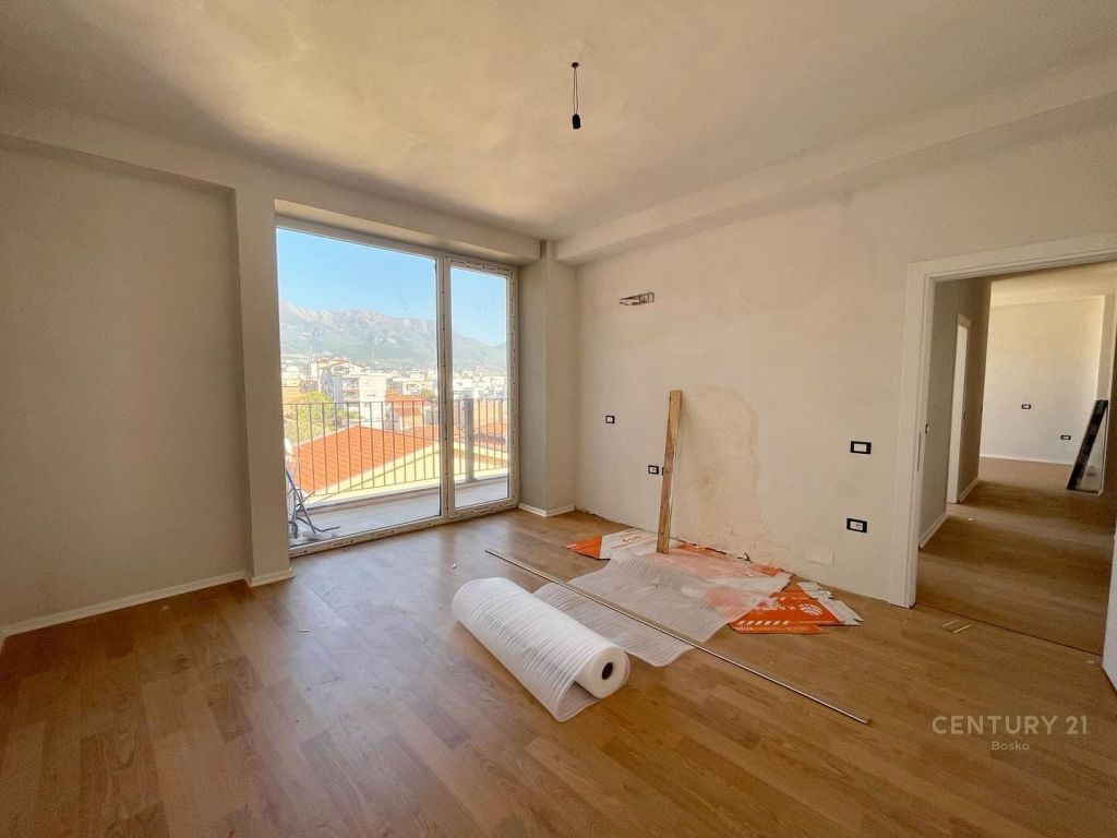 Foto e Apartment në shitje rruga riza cerova, Tiranë