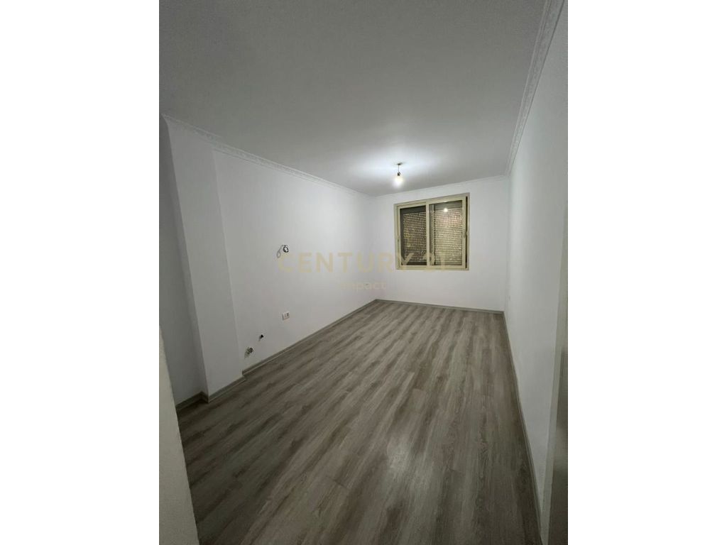 Foto e Apartment me qëra rruga myslym shyri, Tiranë