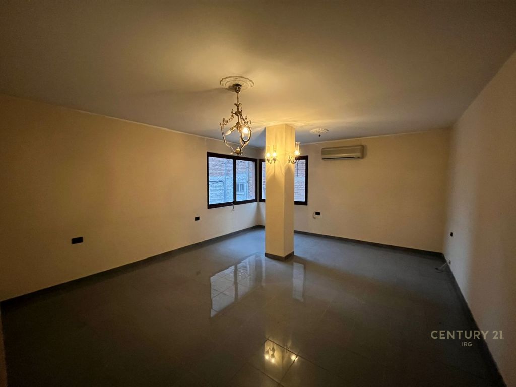 Foto e Apartment në shitje rruga pazari i ri, Tiranë