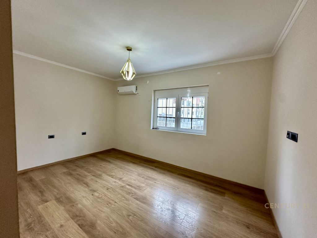 Foto e Apartment në shitje rruga myslym shyri, Tiranë