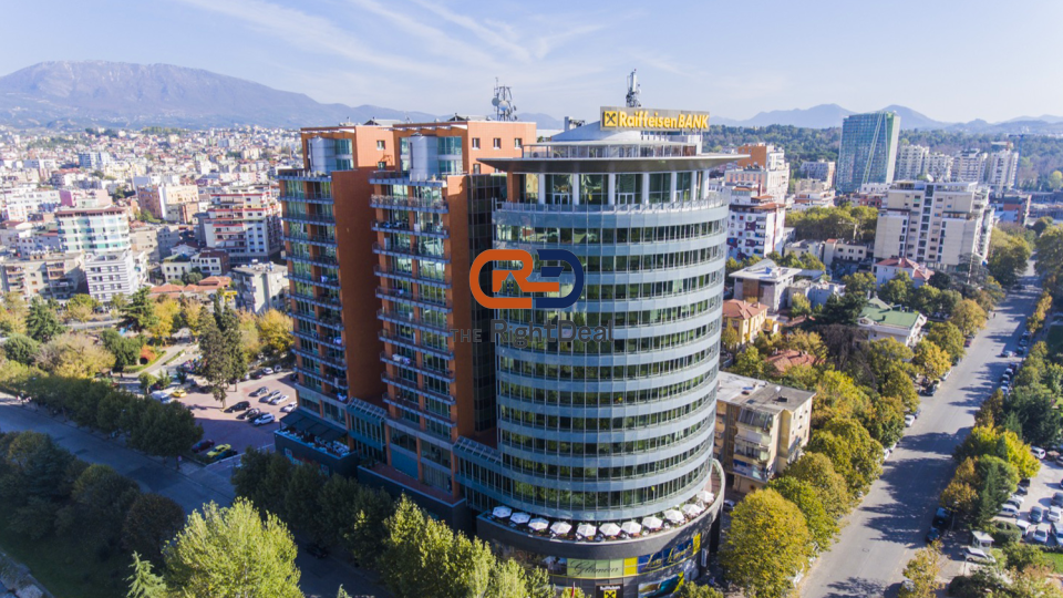 Foto e Ambient biznesi në shitje ETC, Bajram Curri Boulevard, Tiranë