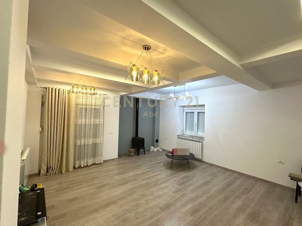 Foto e Apartment në shitje Korçë
