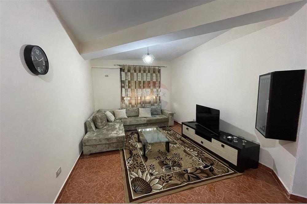 Foto e Apartment me qëra rruga Bilal Golemi, Komuna e Parisit, Tiranë