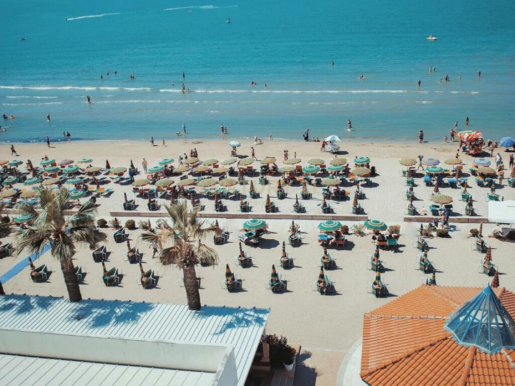 Foto e Hotel në shitje Plazh, Durrës