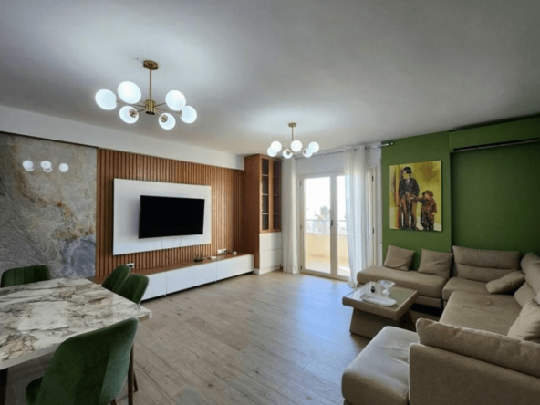 Foto e Apartment në shitje Lungomare, Vlore, Vlorë