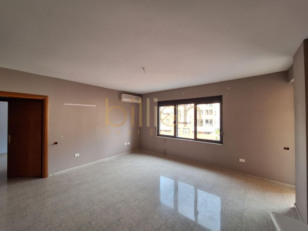 Foto e Apartment në shitje Rruga e Barrikadave, Tirana, Albania, tirane, Tiranë