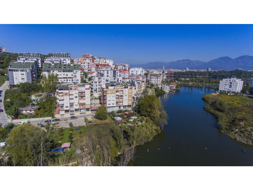 Foto e Ambient biznesi në shitje Liqeni i Thatë, Tiranë