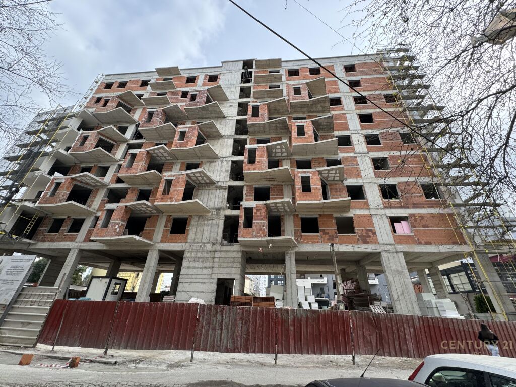 Foto e Apartment në shitje rruga 5 maj, Tiranë