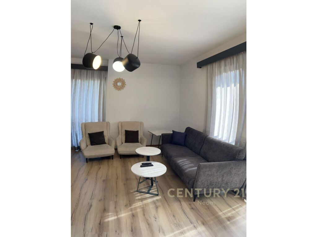 Foto e Apartment me qëra Sheshi Skënderbej (Qendër), Tiranë