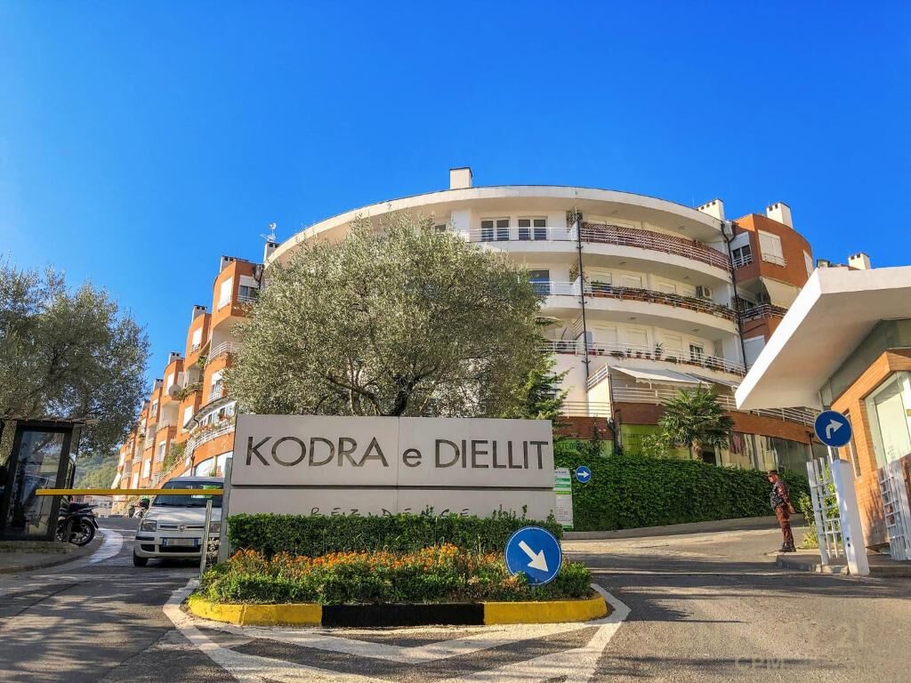 Foto e Apartment në shitje Kodra e Diellit 2, Tiranë