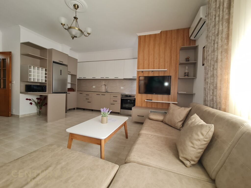 Foto e Apartment me qëra rruga 5 maji, Tiranë