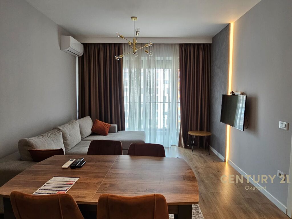 Foto e Apartment me qëra xhamlliku, Tiranë