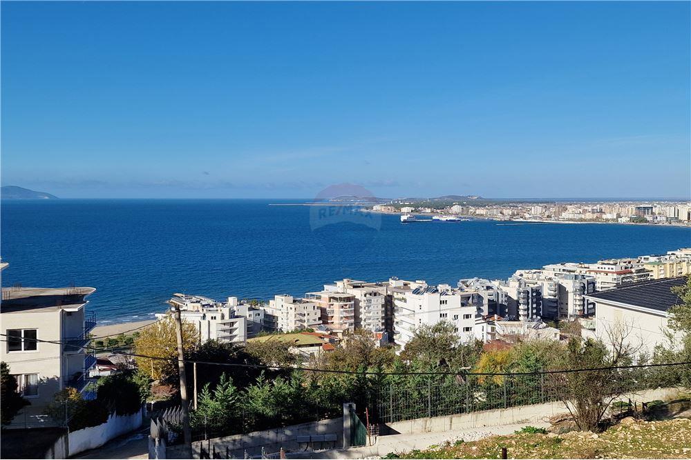 Foto e studio në shitje Azem Sulo, Vlorë