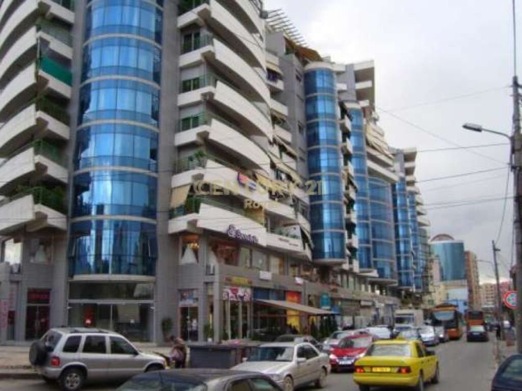 Foto e pronë në shitje Rruga e Dibrës, Tiranë