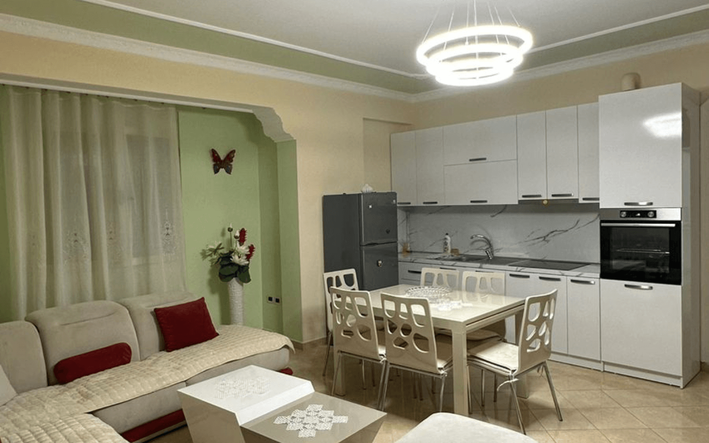Foto e Apartment me qëra Lungomare,Vlore, Vlorë