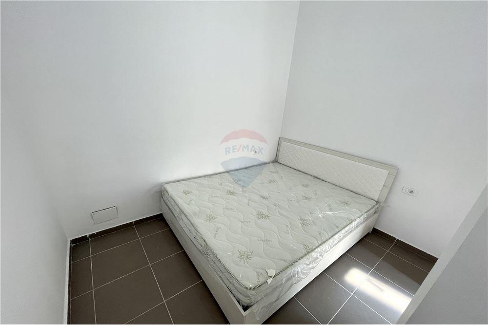 Foto e Apartment në shitje Kontakt, Kompleksi Kontakt, Tiranë