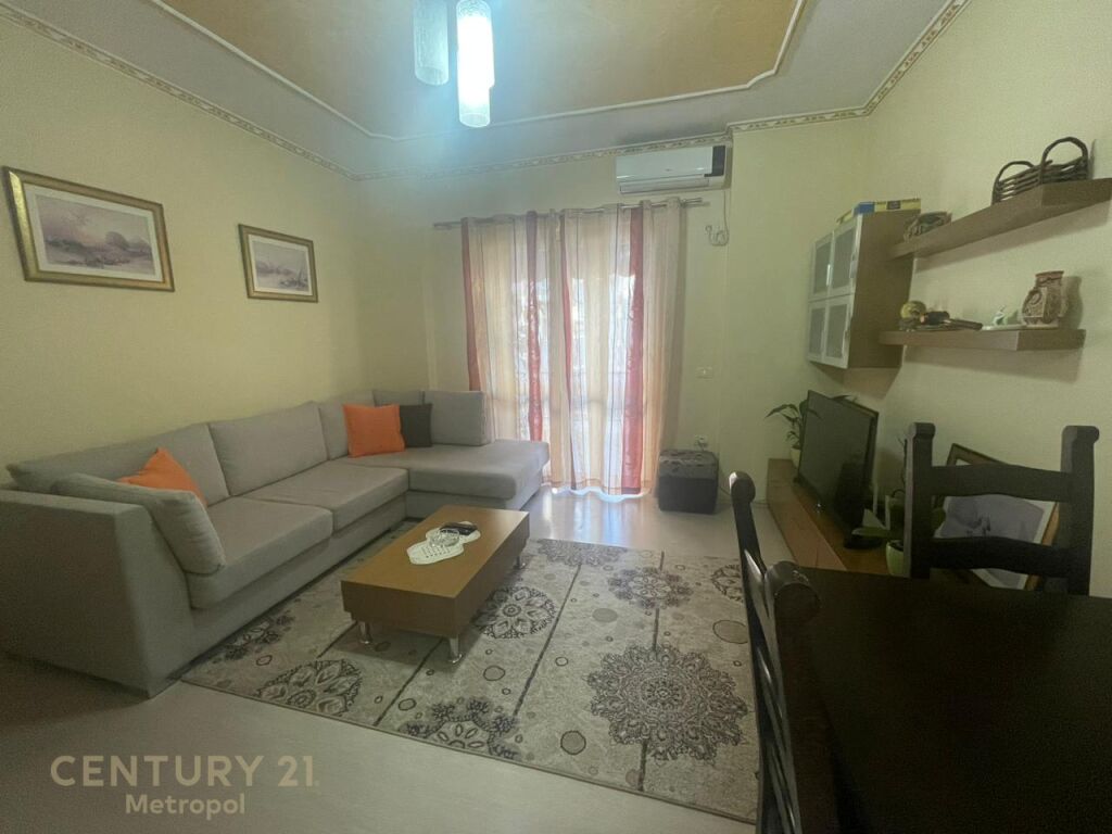 Foto e Apartment me qëra fresku, Tiranë